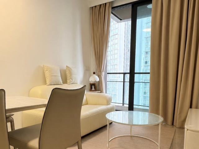 Irwell Hill Residences Condominium For Sale, $1,750,000, 2 Bed 1 Bath 614 sqft $2,850.00 psf