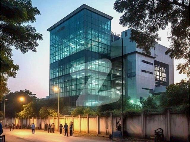 IT Building For Rent 40,000 Sqft Good Location With All Facilities
