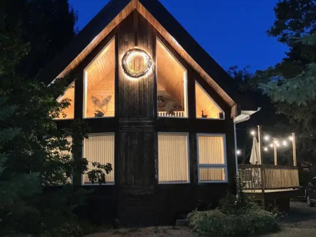 It is a beauty! A frame cabin at Pigeon Lake