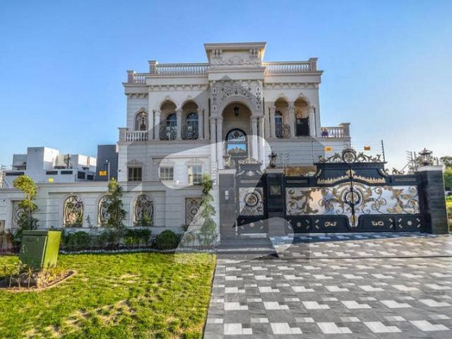 Italian Style One Kanal Gorgeous Bungalow Situated AT Most Prime Location Near Big Park
