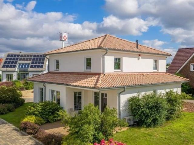 Italienisches Flair Toskana Villa 145 m² ab ca. 820.000 EUR inkl. Grundstück projektiert | planbar & KfW KFN möglich