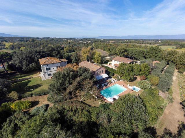 Itdm2704 Immerso nel cuore della meravigliosa campagna tos. 1600m² Fucecchio