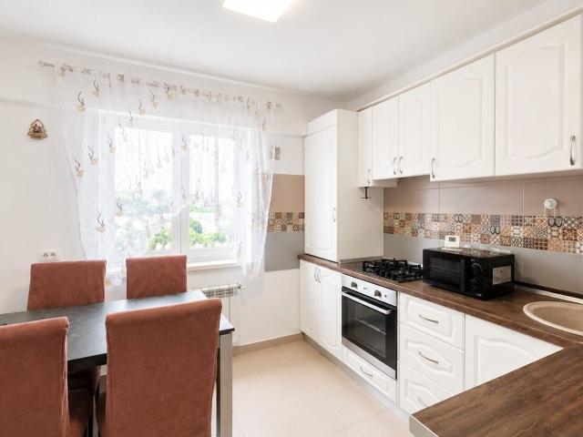 Iulius Mall, Apartament 2 camere, decomandat, 57 mp