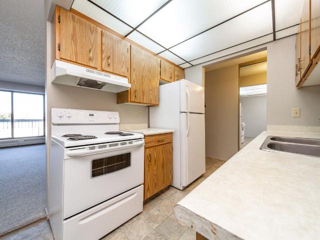 Ivory Arms Apartments 1 Bedroom Apartment for Rent at 9908 107 St, Morinville, AB T8R 1M8