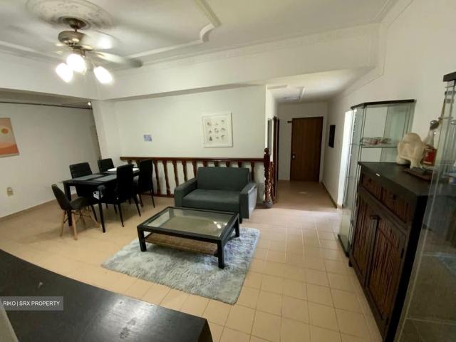 Ivory Heights D22, Condominium