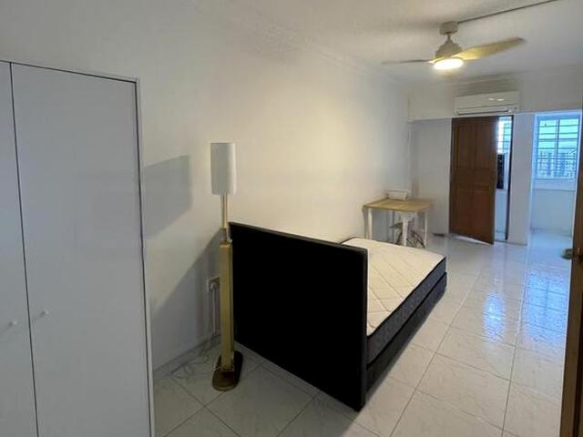 Ivory Heights D22, Condominium
