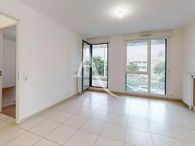 Ivry sur Seine 94200 Location appartement 2 pièces t2 terrasse cave