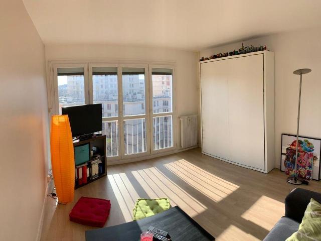 Ivry sur Seine Location Appartement 94