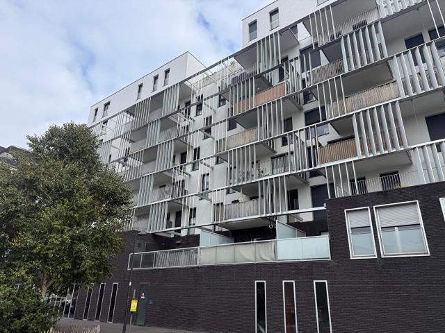 Ivry Sur Seine studio loué nu