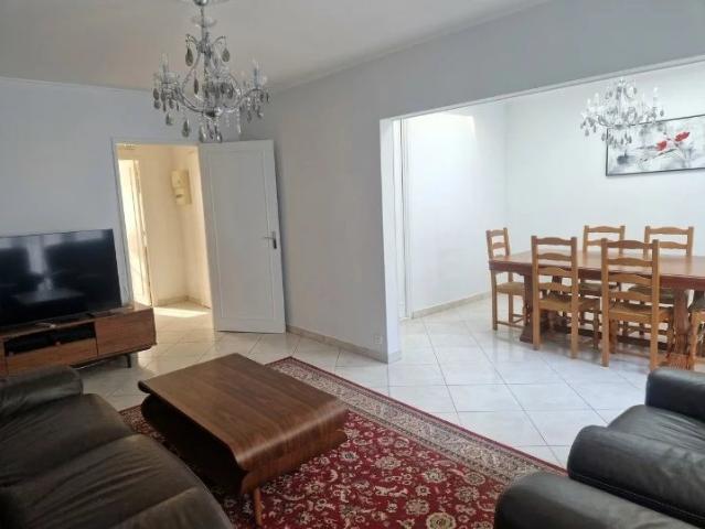 IVRY S/SEINE Appartement familial 6 pièces de 103 m² – 4 chambr