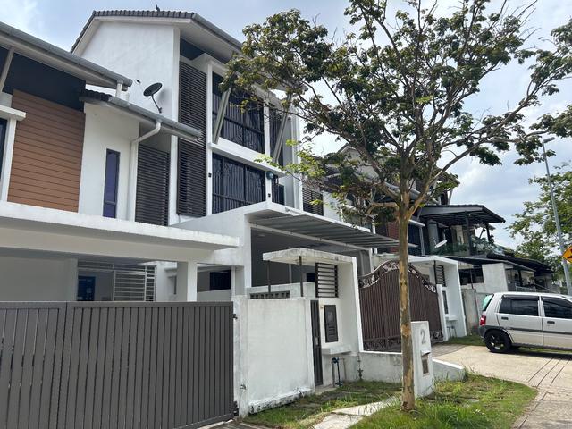 Ivy Terrace 3storey house Denai Alam for Sale