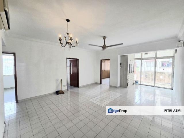 Ixora Apartment