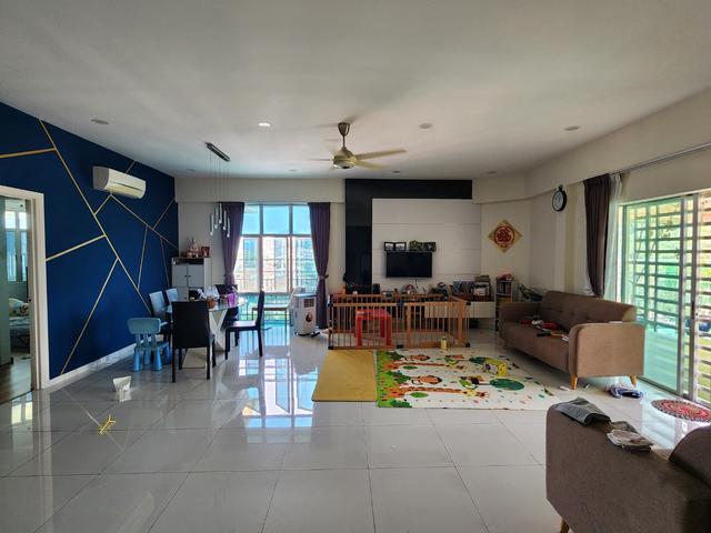 Ixora heights apartment big unit
