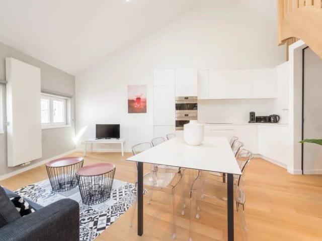 Ixelles Porte de Namur: Unfurnished