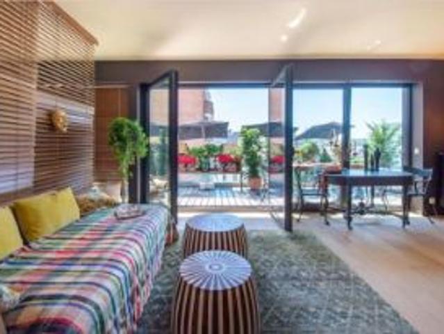 IXELLES/LOUISE Superbe appartement 1 ch + grande terrasse
