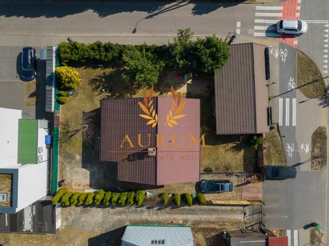 Izabelin C, 3 Maja, 160 m2