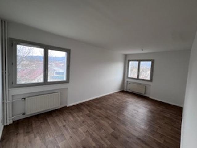 Izernore Location Appartement 01