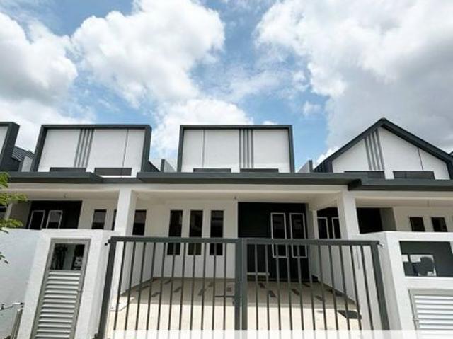 J1 Residence @ Jenderam