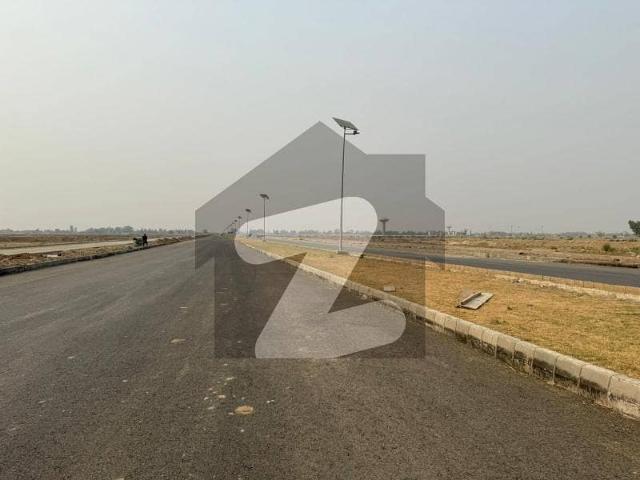 J Block 5Marla Plot Available For sale On Ground Corpeet Road Near Facing Park Commercial Near 200fit Chenab Road Hot Location Best investment opportunities