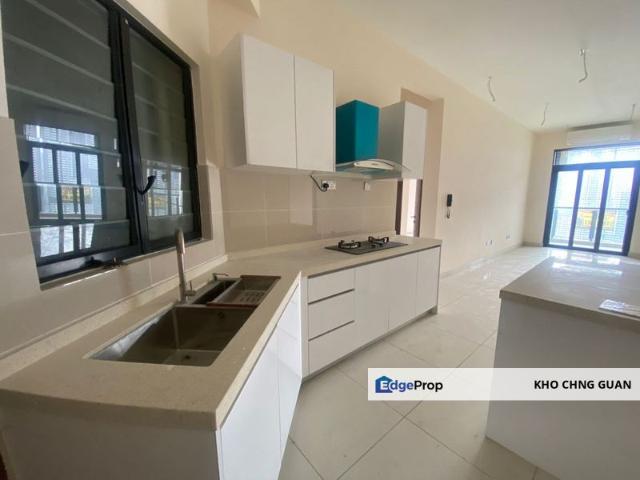 J.Dupion Residence