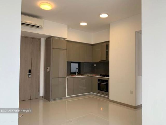 J Gateway D22, Condominium