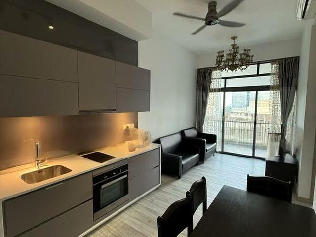 J Gateway D22, Condominium