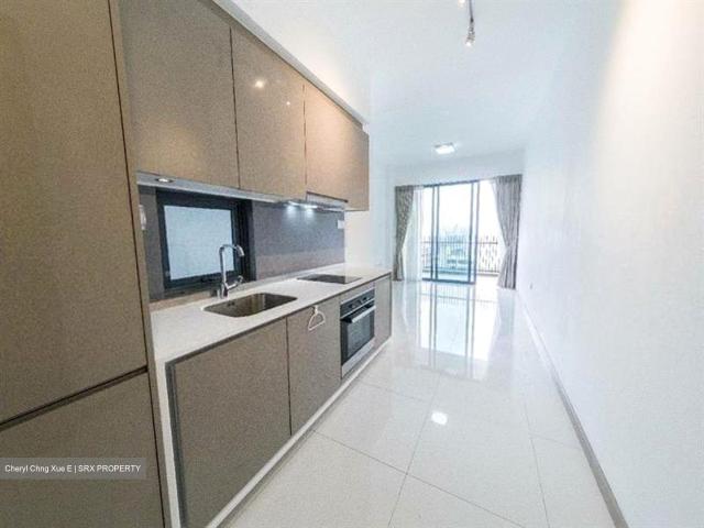 J Gateway D22, Condominium