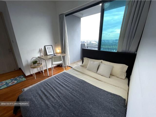 J Gateway D22, Condominium