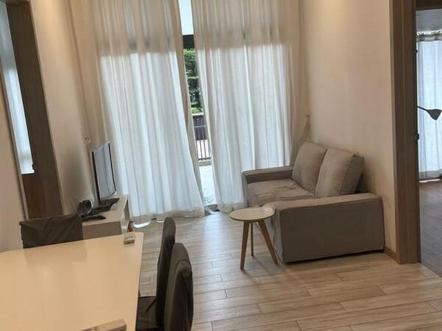 J Gateway D22, Condominium