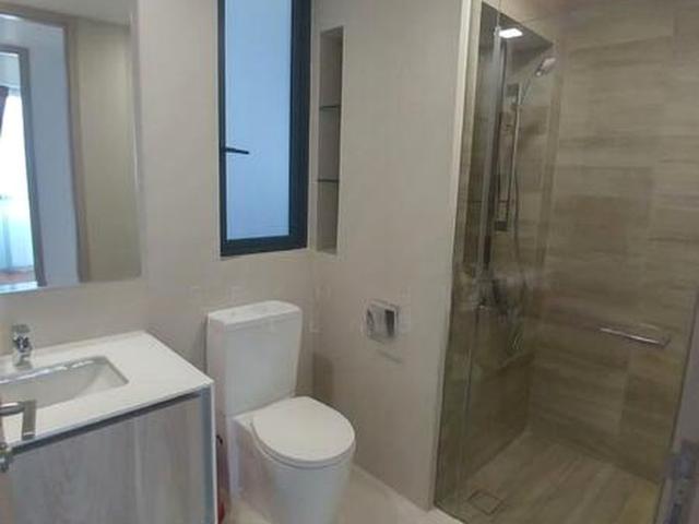 J Gateway D22, Condominium