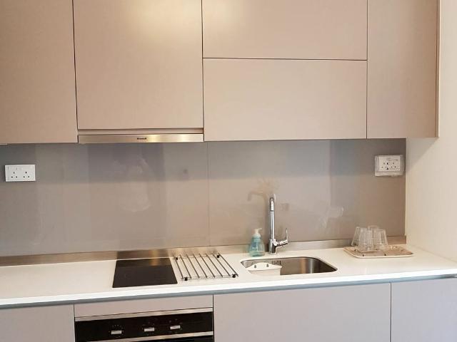 J Gateway D22, Condominium