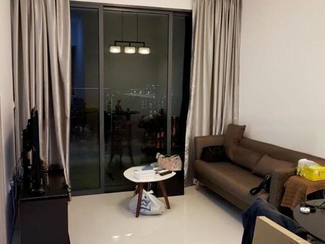 J Gateway D22, Condominium