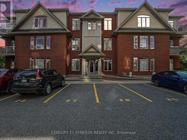J 240 Meilleur Private, Ottawa, ON, K1L 0A3 condo for sale | Listing ID X12304 | Royal LePage