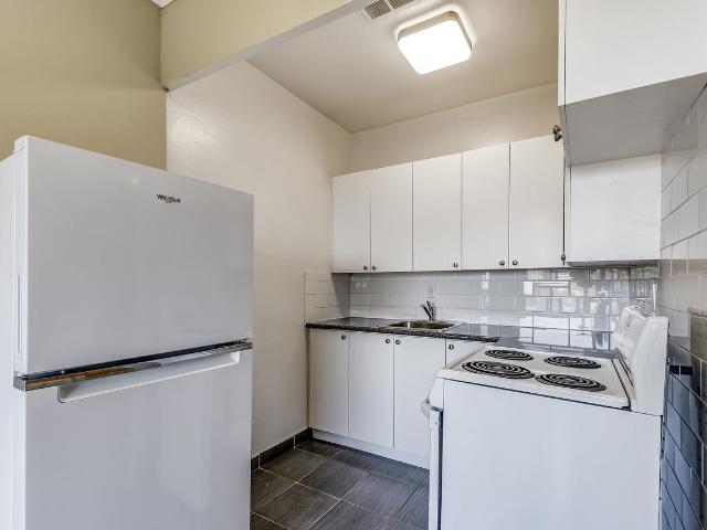 Jameson Avenue 1 Bedroom Apartment for Rent at 177 Jameson Ave, Toronto, ON M6K 2Y7 Parkdale