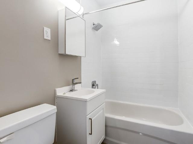Jameson Avenue 1 Bedroom Apartment for Rent at 177 Jameson Ave, Toronto, ON M6K 2Y7 Parkdale