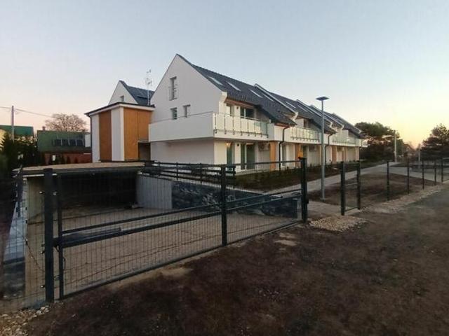 JANTAR MŁYŃSKA apartamenty nad morzem z ogrodem