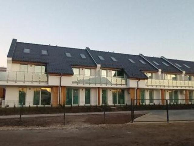 JANTAR MŁYŃSKA apartamenty nad morzem z ogrodem