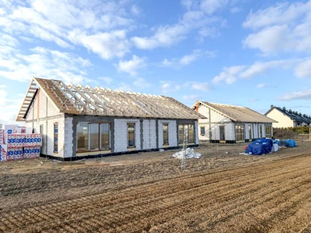 Jana Trepczyka 116 m², Pępowo
