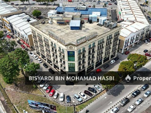 Jangan Lepaskan Bangunan Komersial 5 Tingkat Berlif di Bukit Baru Melaka – Prime Corner Facing Main Road! ROI Tinggi & Lokasi Paling Strategik!