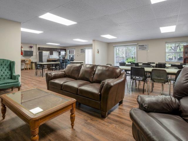 Janisse Tower Apartments 1 Bedroom Apartment for Rent at 6600 Wyandotte St E, Windsor, ON N8S 4P7 Riverside