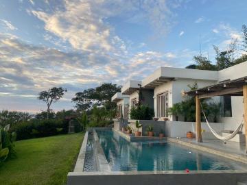 Jacito Sobre Las Nubes! Increible Casa con Vista al Mar en AYAMPE!