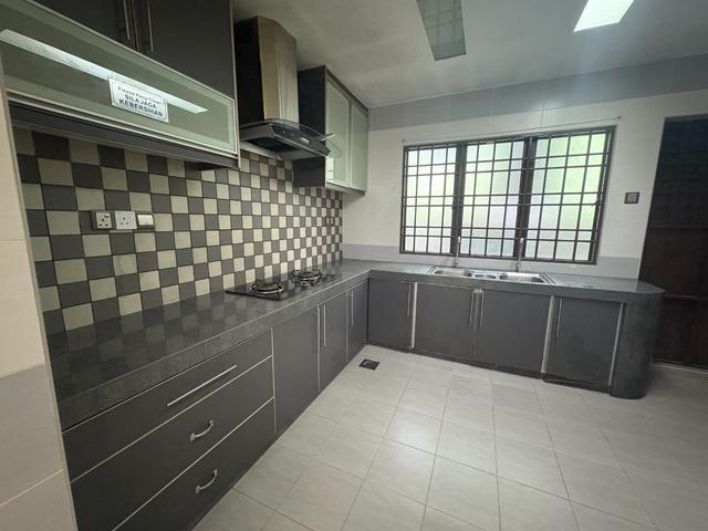 JACKPoT Below Bank Value Reno 2 Storey House Lestari Putra 7
