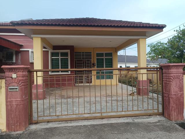 JACKPOTSEMID SETINGKAT TAMAN JATI SG PAU Sebelah Padang Permainan