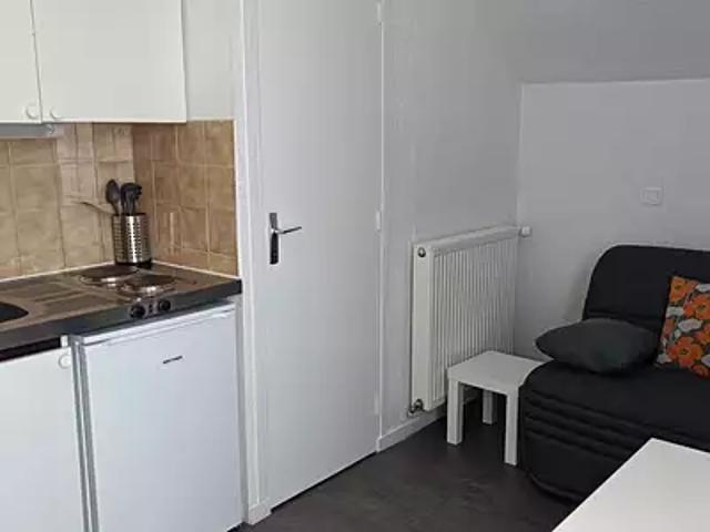 Jacob Bellecombette 73000 Location appartement 1 pièce t1 au dernier étage