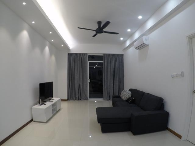 Jade Residence 3 bedroom 3 bath 1484 sqft 3 parking bays FF