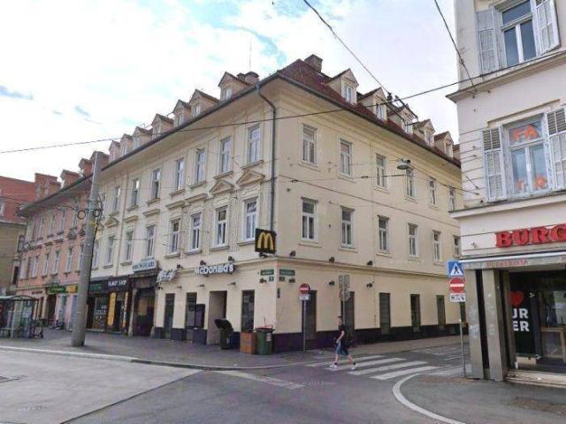 Jakominiplatz: Helle 2 ZIMMER Wohnung + extra Küche möbliert mit Fenster + Bad mit Dusche + extra WC