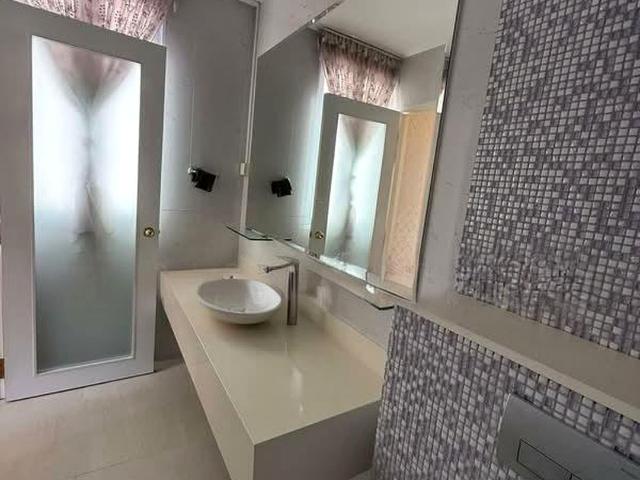 Jalan Teliti D19, Semi