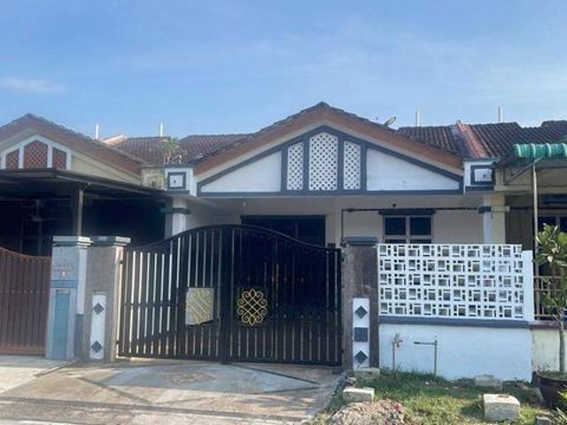 JALAN TERKUKUR BANDAR PUTRA KULAi