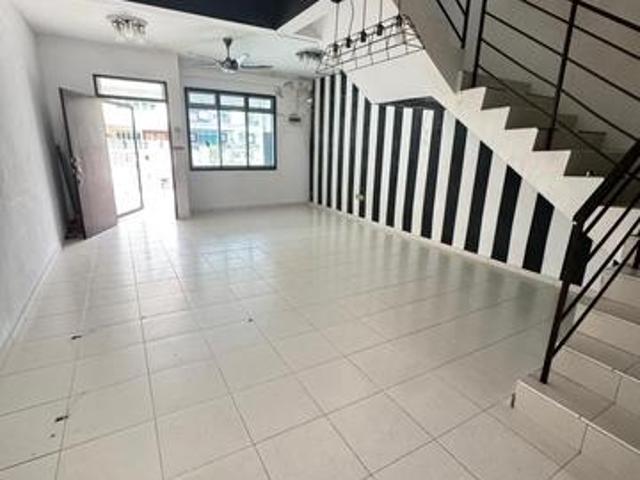 Jalan Tiong 25Stry Renovated Taman Scientex Pasir Gudang
