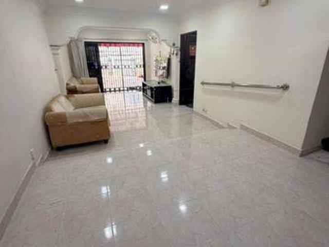 Jalan Ungu Taman Pelangi Double Storey 5 bedrooms partial